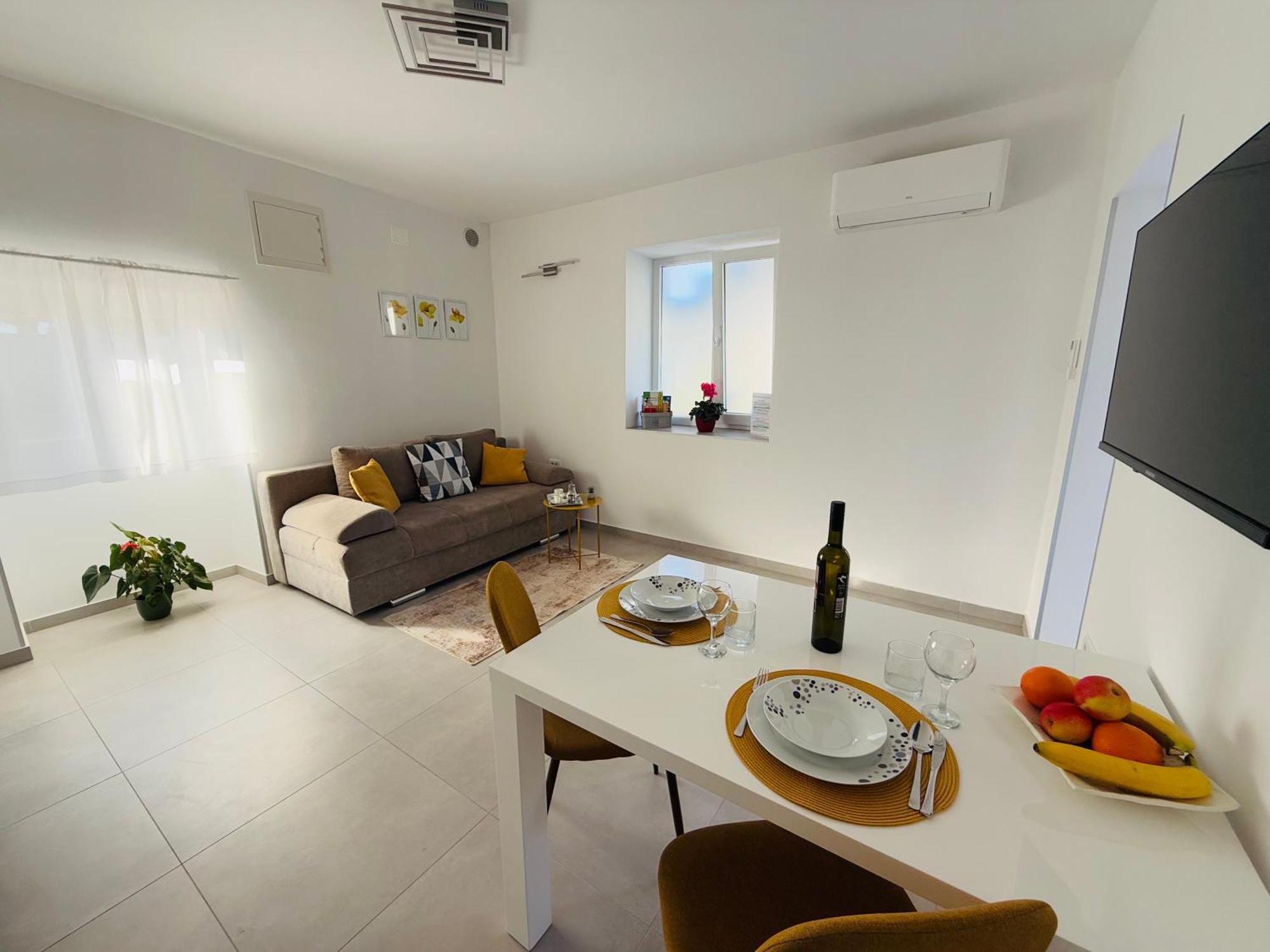 Apartment Erika - For 2 Near The Beach PUY 외부 사진